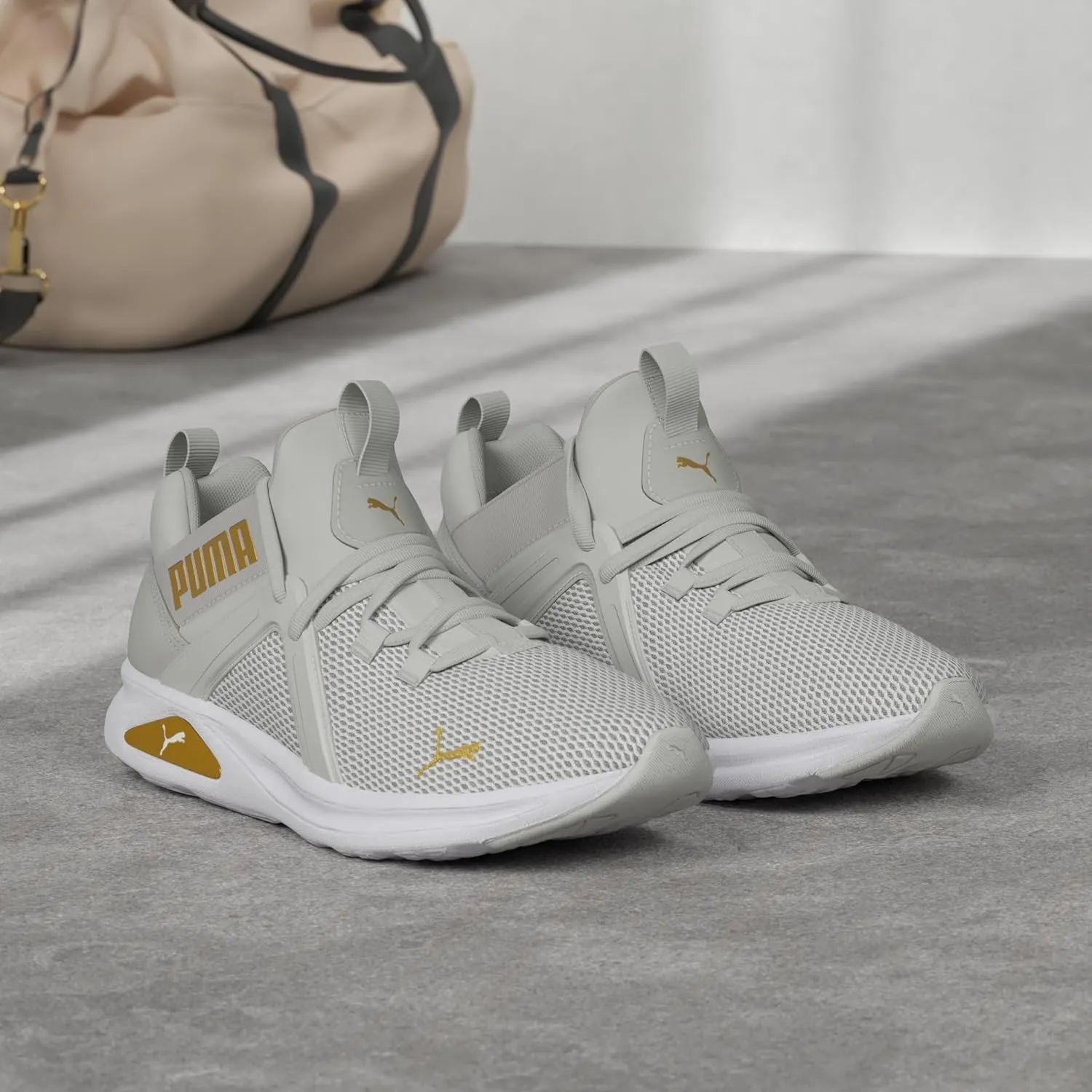 PUMA Women's Enzo 2's Cross Trainer